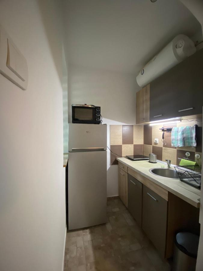 Studio 43 Belgrade Luaran gambar